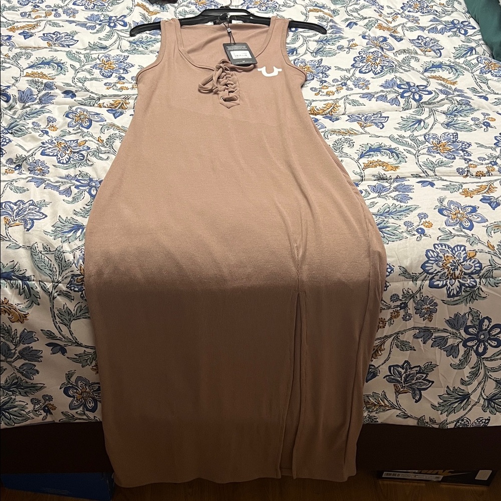 NWT. True Religion body-con. - Picture 2 of 6